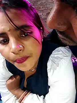 Snapshot of Simrandeshipp chatting on March 7, 2025, 4:55 pm Simrandeshipp online show from March 7, 2025, 4:55 pm