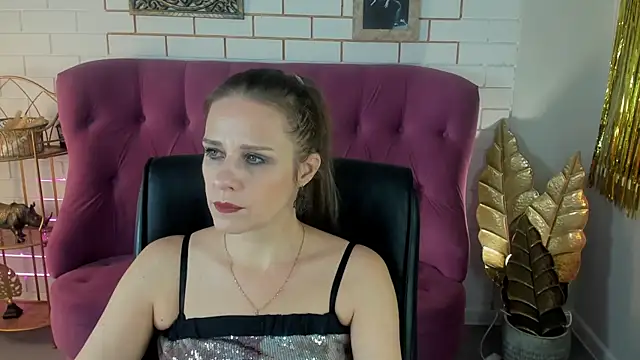 EmiliaBedy online show from February 2, 2025, 9:19 am