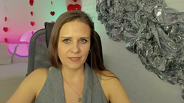 EmiliaBedy online show from February 18, 2025, 12:17 pm