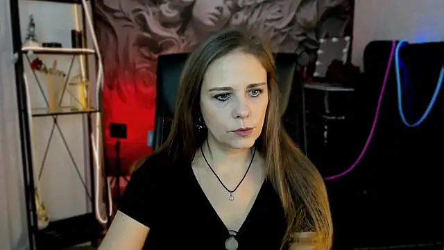 EmiliaBedy online show from March 10, 2025, 7:10 am