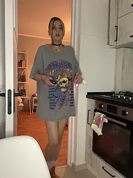 Snapshot of bunnythetailor chatting on January 29, 2025, 9:17 pm bunnythetailor online show from January 29, 2025, 9:17 pm