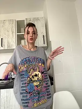 Snapshot of bunnythetailor chatting on January 30, 2025, 7:50 am bunnythetailor online show from January 30, 2025, 7:50 am