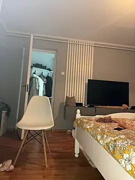 Snapshot of bunnythetailor chatting on February 2, 2025, 3:28 pm bunnythetailor online show from February 2, 2025, 3:28 pm