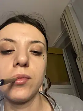 Snapshot of bunnythetailor chatting on February 4, 2025, 12:29 am bunnythetailor online show from February 4, 2025, 12:29 am