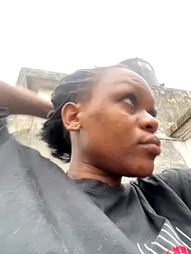 Boneca25 online show from November 27, 2025, 3:25 pm