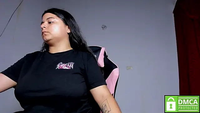 Little Shaara online show from November 28, 2025, 9:17 pm