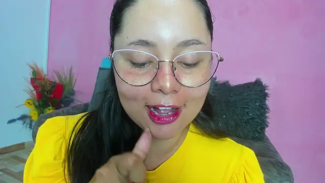 evaa greey online show from March 10, 2025, 10:02 pm