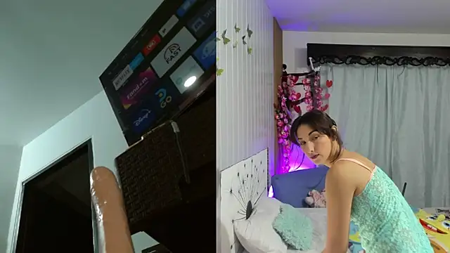 Snapshot of vicky__skinny_1 chatting on March 2, 2025, 10:35 am vicky  skinny 1 online show from March 2, 2025, 10:35 am