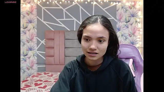 AmbarVanucci online show from November 22, 2025, 4:33 am