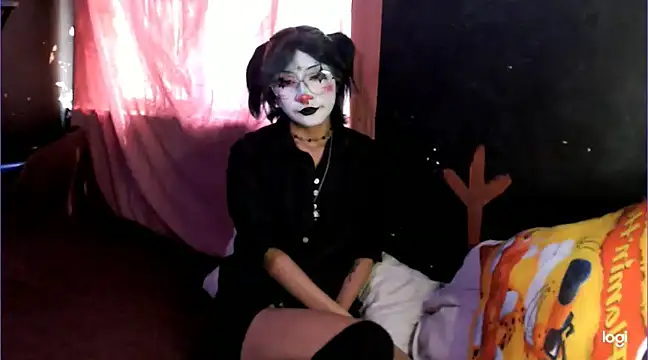 Sharkyu1 online show from March 2, 2025, 7:45 pm