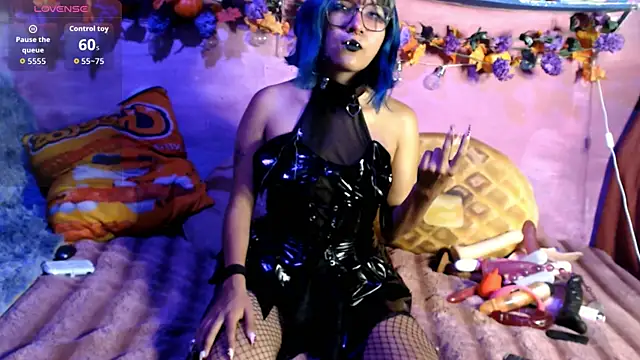 Sharkyu1 online show from October 16, 2025, 4:24 am