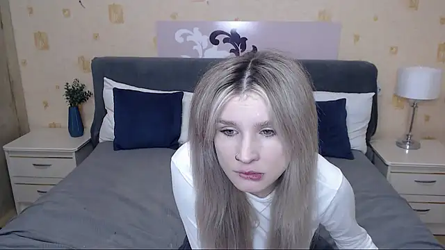 Chloe Addison online show from September 18, 2025, 8:11 pm