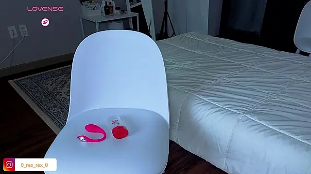 Snapshot of Doh728 chatting on November 24, 2025, 12:10 am Doh728 online show from November 24, 2025, 12:10 am