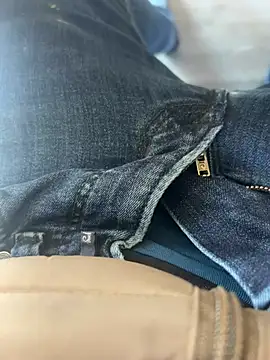 yannusgir33 online show from March 23, 2026, 2:32 pm