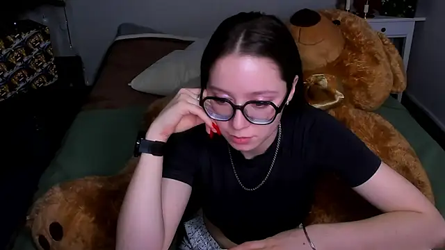 Snapshot of Alikka_Shykitty chatting on January 28, 2025, 9:30 am Alikka Shykitty online show from January 28, 2025, 9:30 am