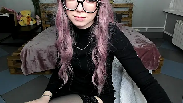 Snapshot of Alikka_Shykitty chatting on March 5, 2025, 12:44 pm Alikka Shykitty online show from March 5, 2025, 12:44 pm