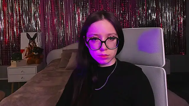 Snapshot of Alikka_Shykitty chatting on March 9, 2025, 10:08 am Alikka Shykitty online show from March 9, 2025, 10:08 am