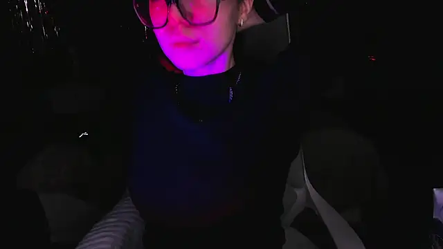 Snapshot of Alikka_Shykitty chatting on March 9, 2025, 1:15 pm Alikka Shykitty online show from March 9, 2025, 1:15 pm