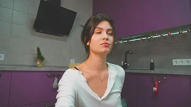 KennaVorn online show from February 2, 2025, 6:26 am