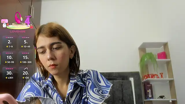Nicol TransGirl online show from April 7, 2026, 4:57 am
