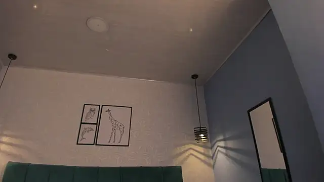 Snapshot of ninna_curly chatting on February 9, 2026, 7:01 am ninna curly online show from February 9, 2026, 7:01 am