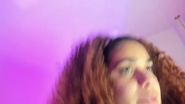 Snapshot of ninna_curly chatting on February 10, 2026, 6:39 am ninna curly online show from February 10, 2026, 6:39 am