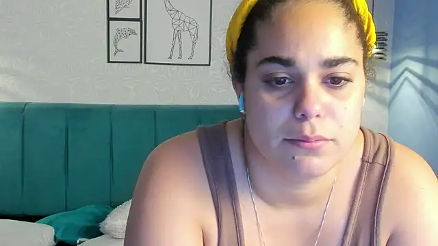 Snapshot of ninna_curly chatting on February 17, 2026, 3:25 am ninna curly online show from February 17, 2026, 3:25 am