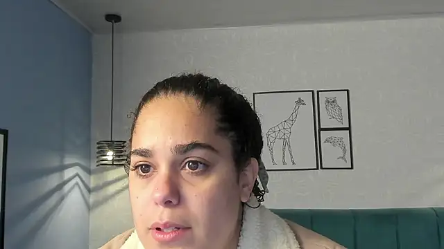 Snapshot of ninna_curly chatting on February 18, 2026, 3:24 am ninna curly online show from February 18, 2026, 3:24 am