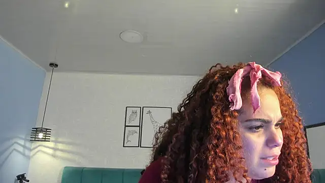 Snapshot of ninna_curly chatting on March 13, 2026, 3:35 am ninna curly online show from March 13, 2026, 3:35 am