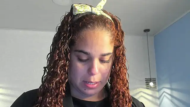 Snapshot of ninna_curly chatting on March 24, 2026, 3:22 am ninna curly online show from March 24, 2026, 3:22 am