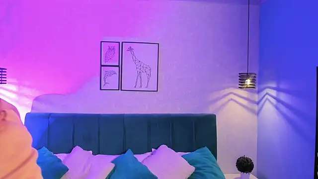 Snapshot of ninna_curly chatting on April 7, 2026, 4:02 am ninna curly online show from April 7, 2026, 4:02 am