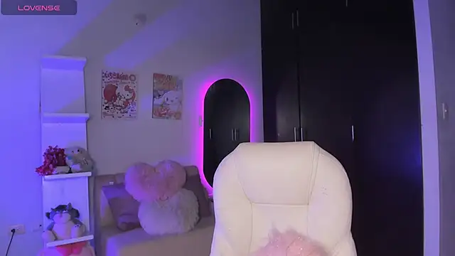 sabrinamoonie online show from November 10, 2025, 3:00 pm