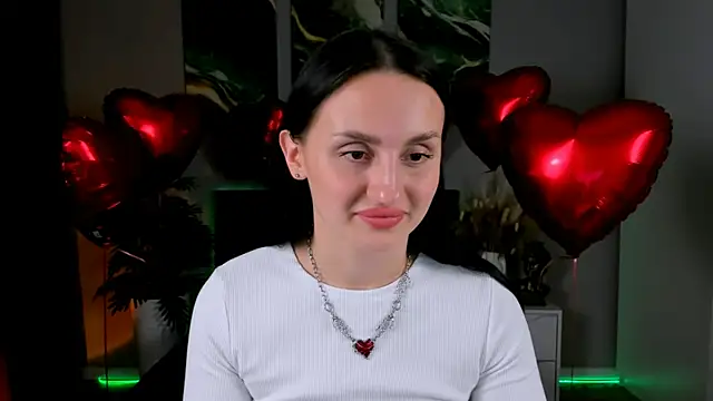 EmiliaBeynard online show from February 13, 2025, 7:31 pm