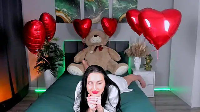 EmiliaBeynard online show from February 14, 2025, 7:33 pm