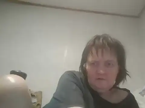 Snapshot of BBWLADY71 chatting on February 14, 2025, 2:39 am BBWLADY71 online show from February 14, 2025, 2:39 am
