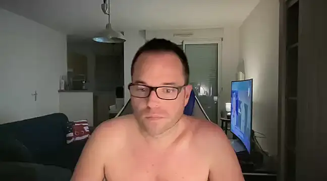 Funnyjul31 online show from January 27, 2025, 7:03 pm