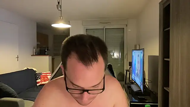 Funnyjul31 online show from February 20, 2025, 6:57 pm