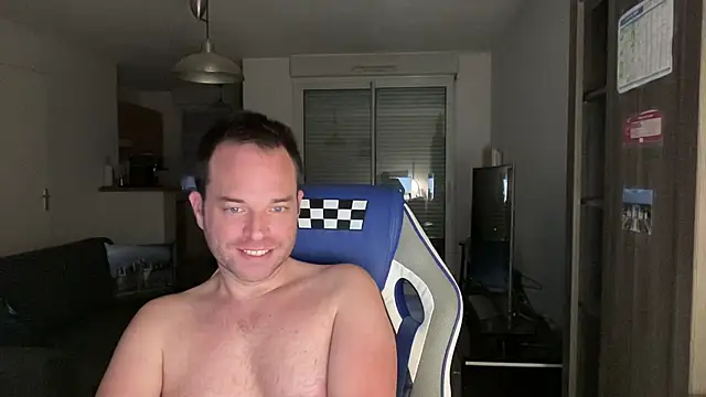 Funnyjul31 online show from March 22, 2025, 6:25 pm