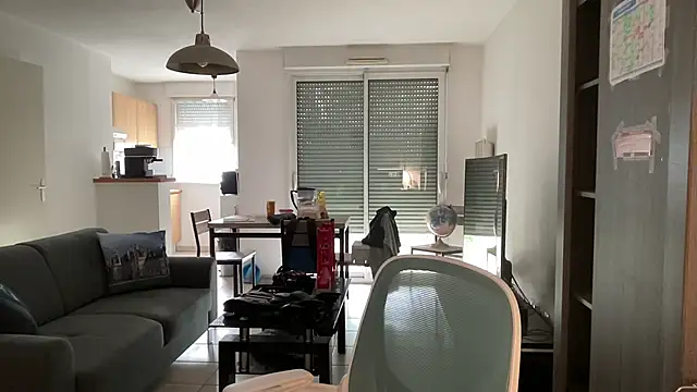 Funnyjul31 online show from September 23, 2025, 3:37 pm