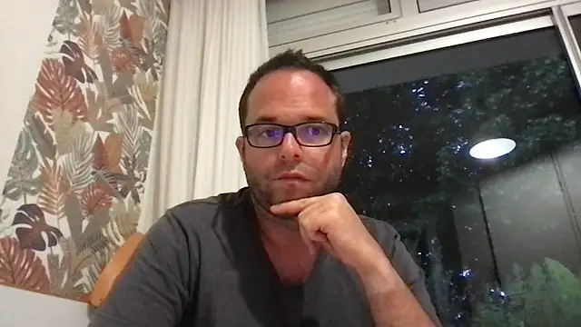 Snapshot of Funnyjul31 chatting on June 3, 2026, 8:03 pm Funnyjul31 online show from June 3, 2026, 8:03 pm