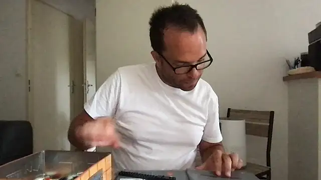 Snapshot of Funnyjul31 chatting on June 8, 2026, 3:23 pm Funnyjul31 online show from June 8, 2026, 3:23 pm