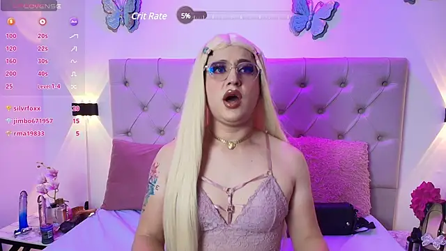 Alyssaa Hunter online show from February 18, 2025, 1:32 am