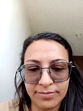 Snapshot of bri_ali chatting on December 19, 2025, 2:35 pm bri ali online show from December 19, 2025, 2:35 pm