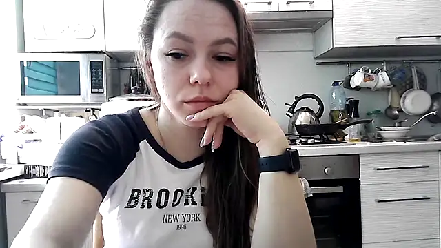 Misssweet s online show from March 17, 2025, 7:35 am