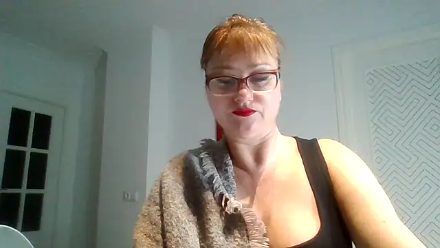 Snapshot of Luzia-Sal chatting on January 27, 2025, 8:29 am Luzia-Sal online show from January 27, 2025, 8:29 am