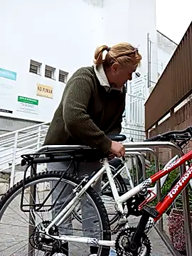 Snapshot of Luzia-Sal chatting on March 7, 2025, 11:51 am Luzia-Sal online show from March 7, 2025, 11:51 am