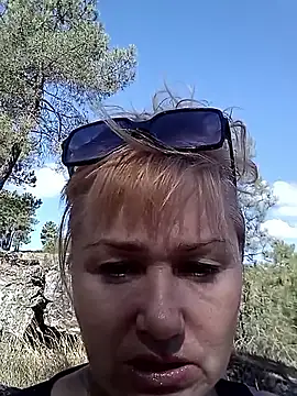 Snapshot of Luzia-Sal chatting on October 11, 2025, 11:31 am Luzia-Sal online show from October 11, 2025, 11:31 am