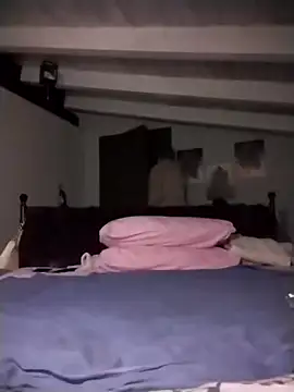 Snapshot of divinaerotica chatting on January 18, 2026, 4:11 pm divinaerotica online show from January 18, 2026, 4:11 pm