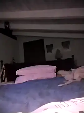 Snapshot of divinaerotica chatting on February 9, 2026, 4:33 pm divinaerotica online show from February 9, 2026, 4:33 pm