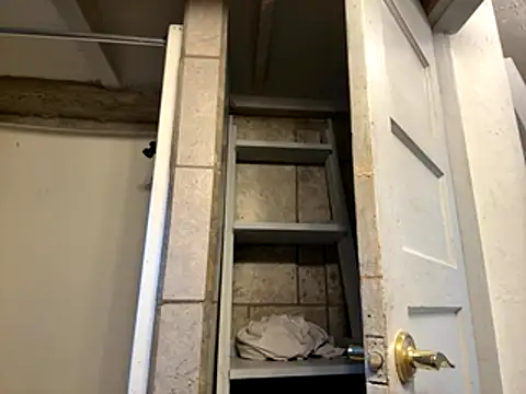 kcmo1010 online show from November 17, 2025, 7:30 pm